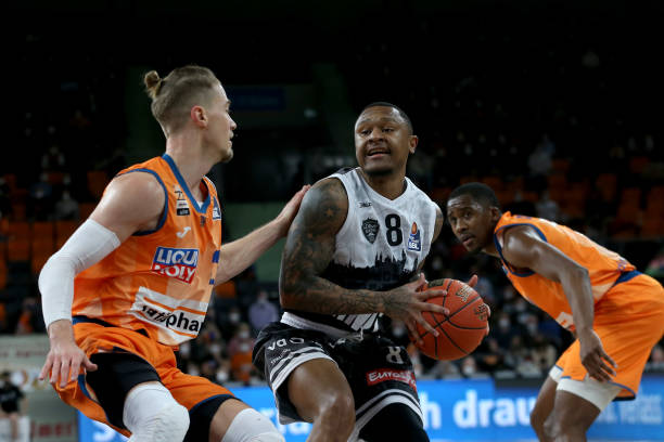 对手的传球 对手的传球