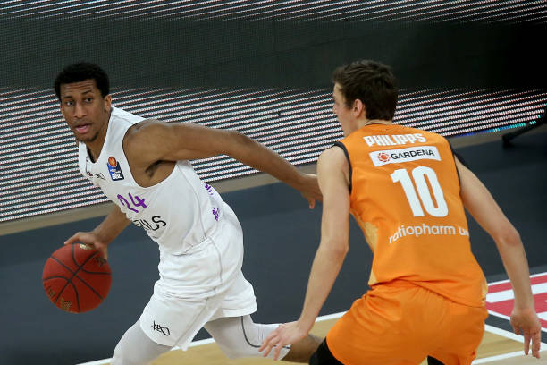 每场比赛中 每场比赛中